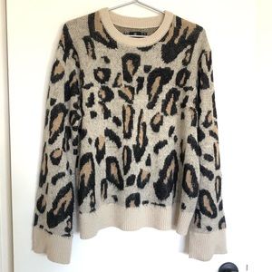 Volcom Women’s cheetah print sweater